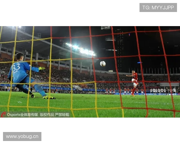 拜仁慕尼黑高位压迫下防线频被打穿,防守稳定性面临考验 拜仁慕尼黑高位压迫下防线频被打穿,防守稳定性面临考验