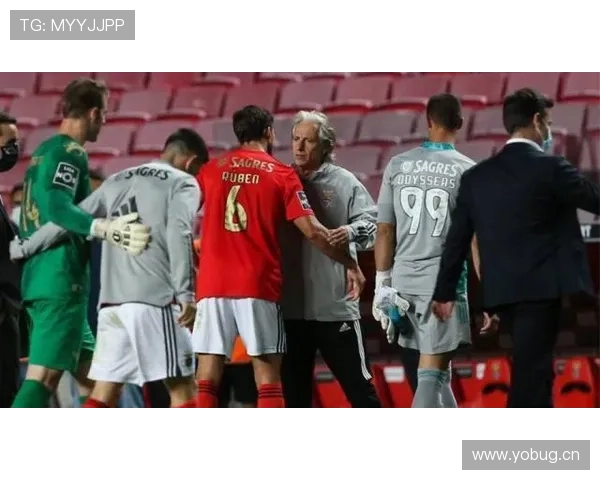 吕迪格与鲁本·迪亚斯防守风格对比分析 吕迪格与鲁本·迪亚斯防守风格对比分析