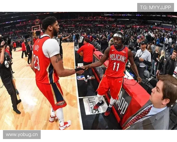 霍勒迪利用挡拆拉开空间提升组织效率，较比肩队友更稳定控制节奏